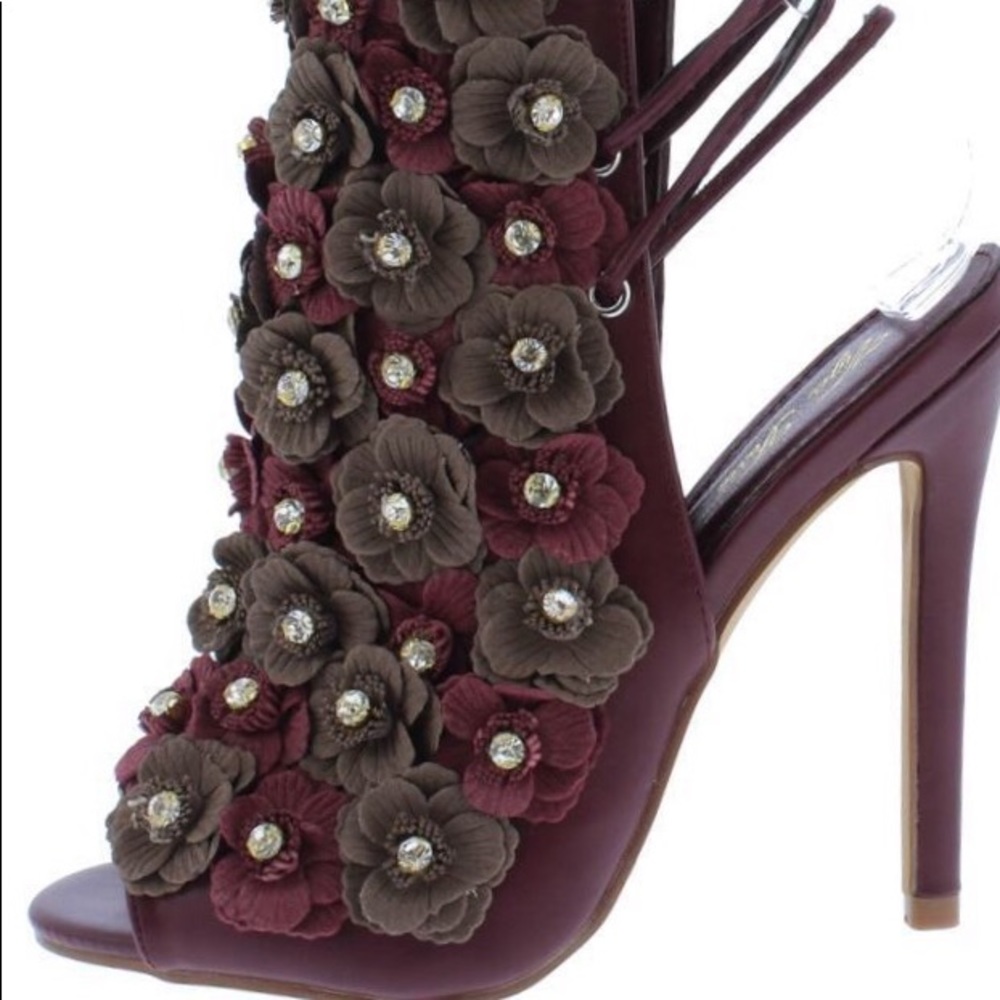 Jazzmen Plum Floral Heels